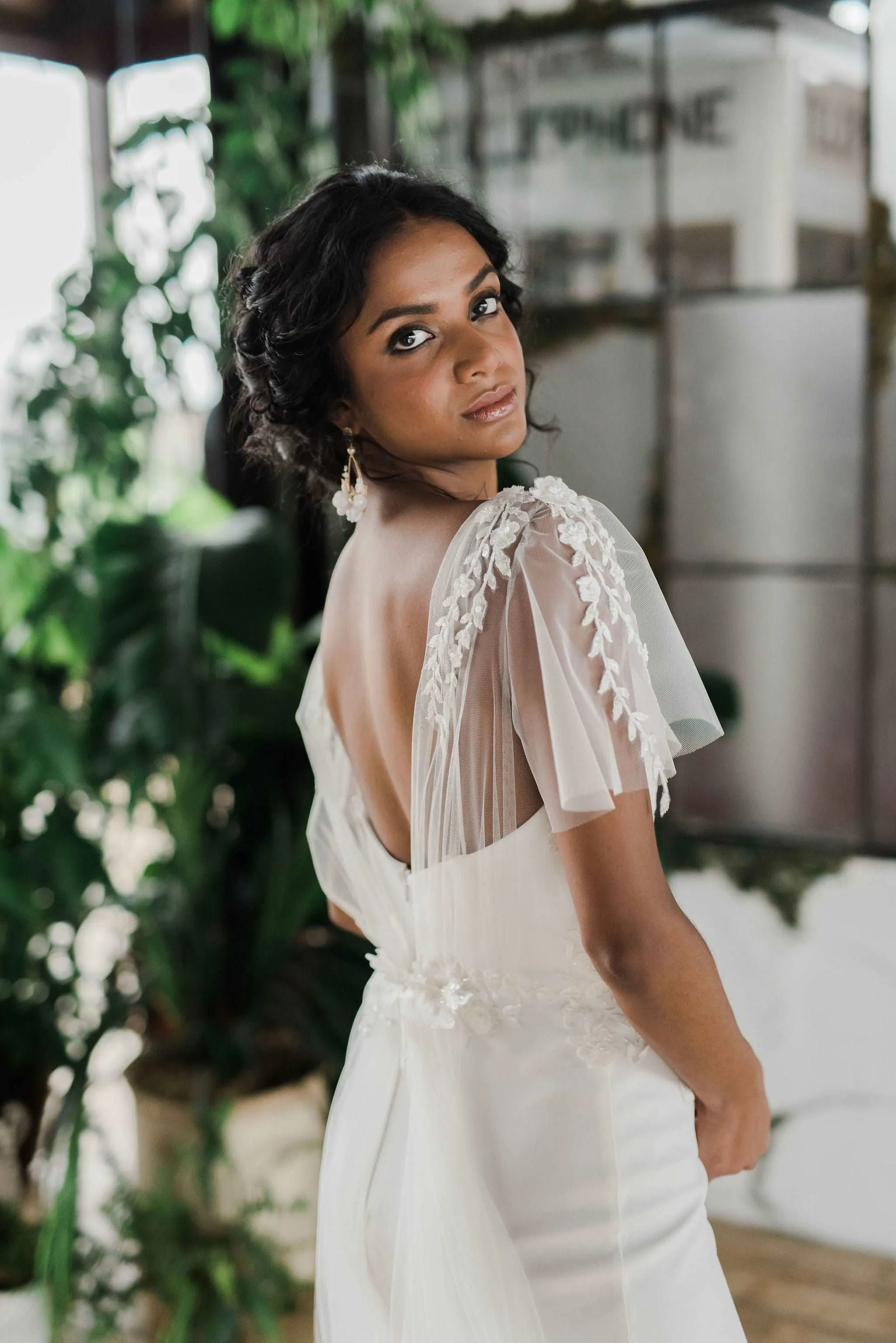 DAWN Off the Rack Wedding Dress